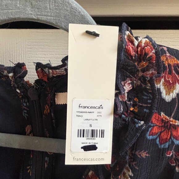 Women's Dress - Picture 4 of 5